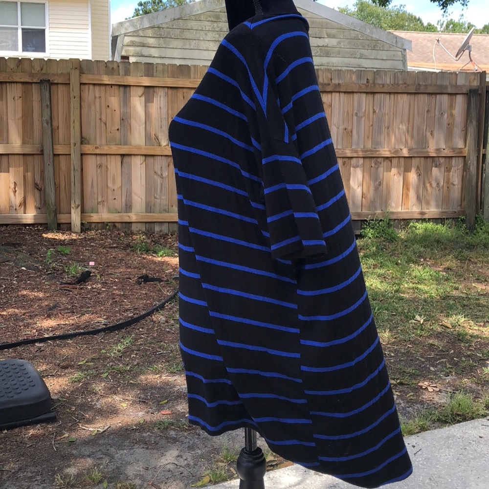 💗LuLaRoe XS shirt - Picture 2 of 5